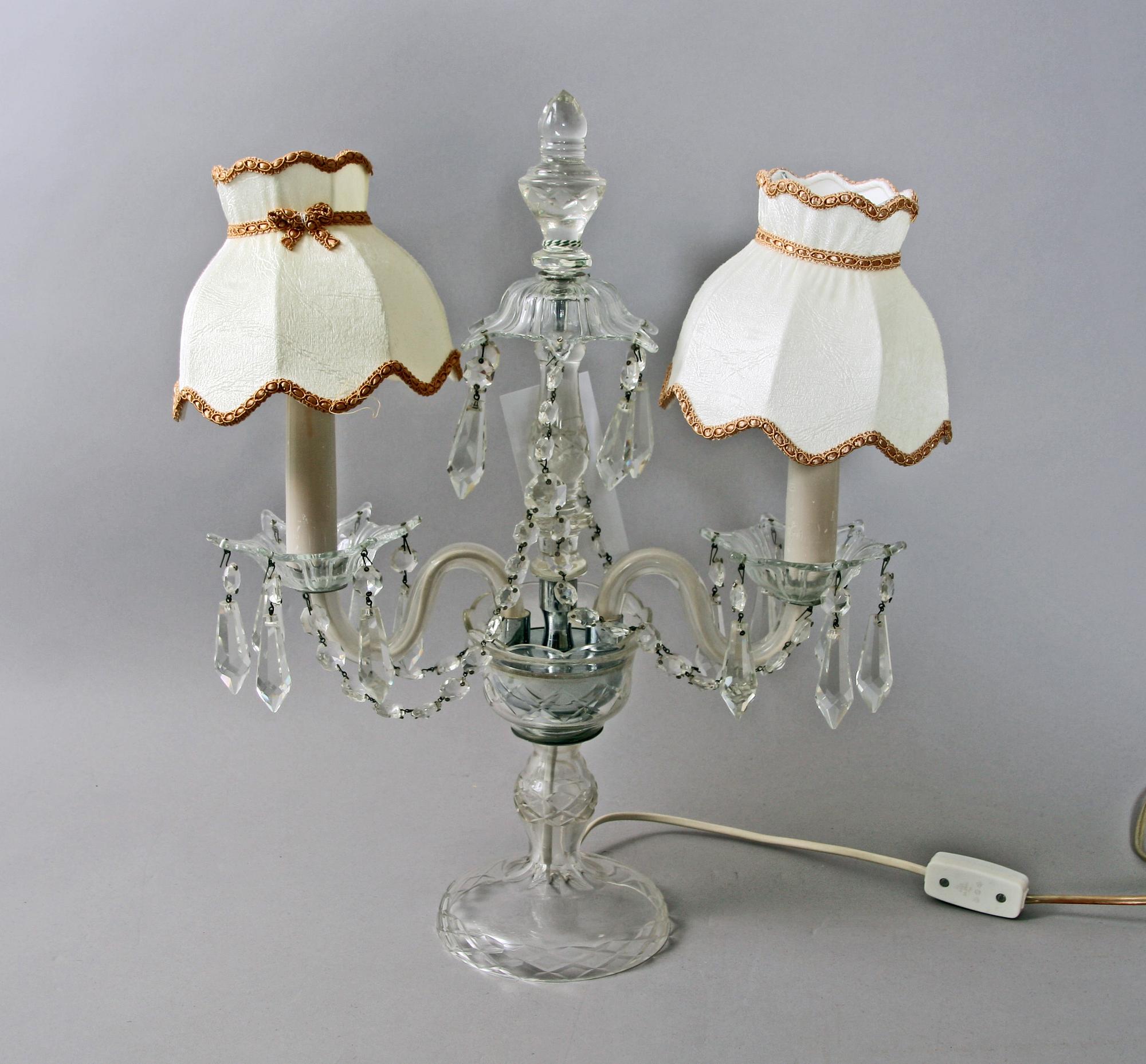 BORDSLAMPA, glas. 1900-tal.