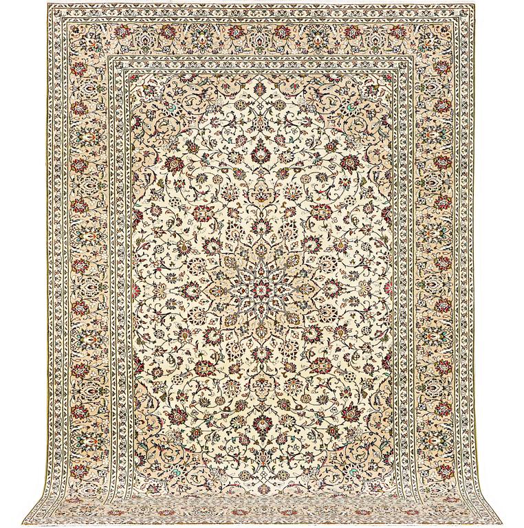 A Keshan carpet, c. 342 x 242 cm.