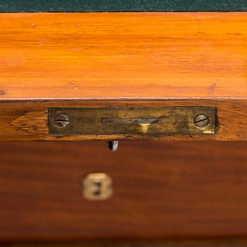 An Empire-style chest of drawer, Carl Hendrik Blom (master in Stockholm 1796 - 1835).