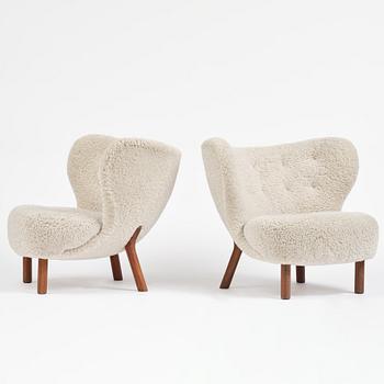 Viggo Boesen, fåtöljer, ett par, "Little Petra", &Tradition, ca 2019.