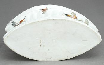 TERRIN, porslin, sannolikt Frankrike, 1800-tal.