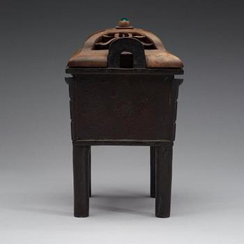 A bronze censer, Ming dynasty (1368-1644).