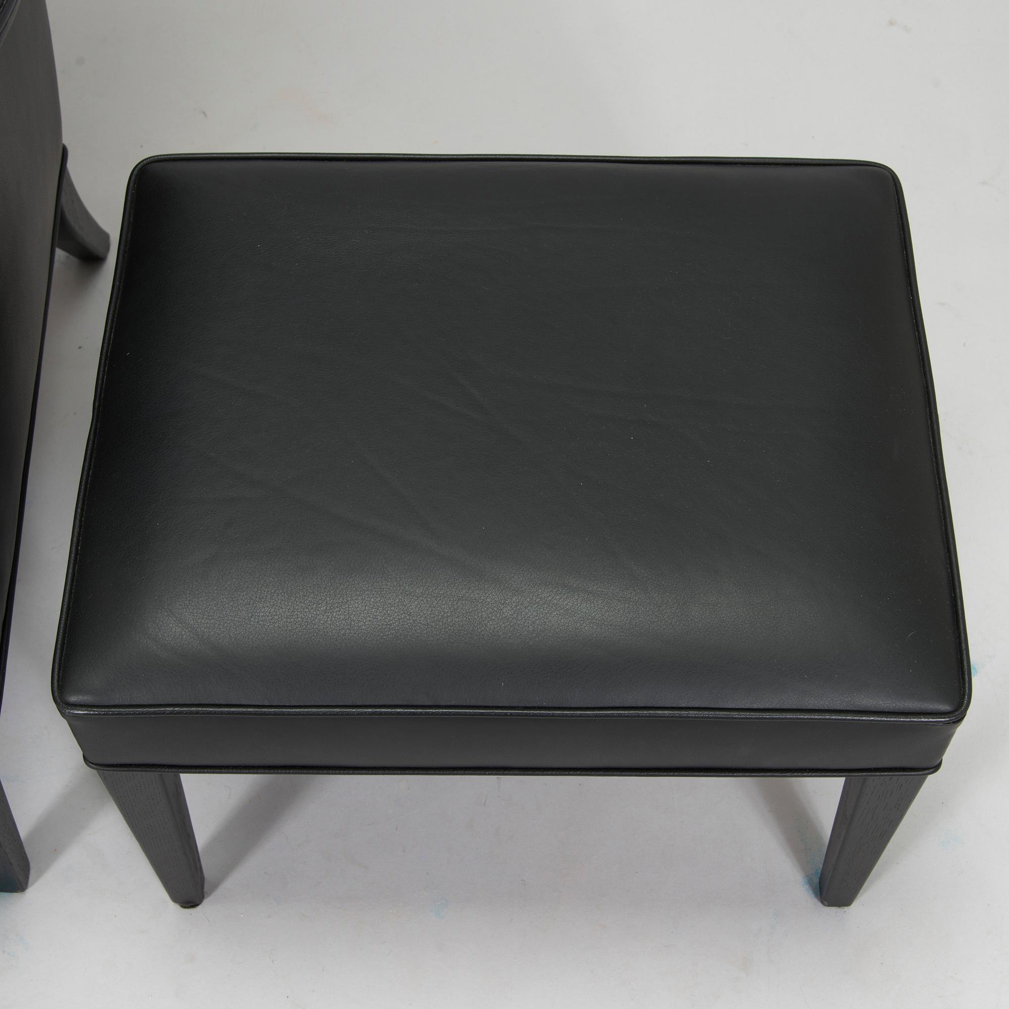 Frits Henningsen, fåtölj, "Heritage Chair", modell "FH419", och fotpall, Carl Hansen & Son, Danmark.