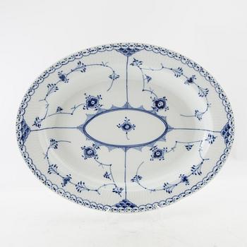 Royal Copenhagen, servis, 92 delar, "Musselmalet halvblonde" , Royal Copenhagen, Danmark.