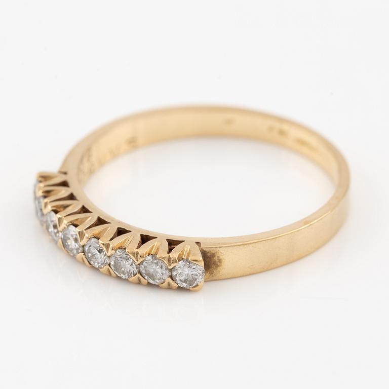 Ring, 18K gold set with brilliant-cut diamonds, a total of 0.36 ct according to the engraving.