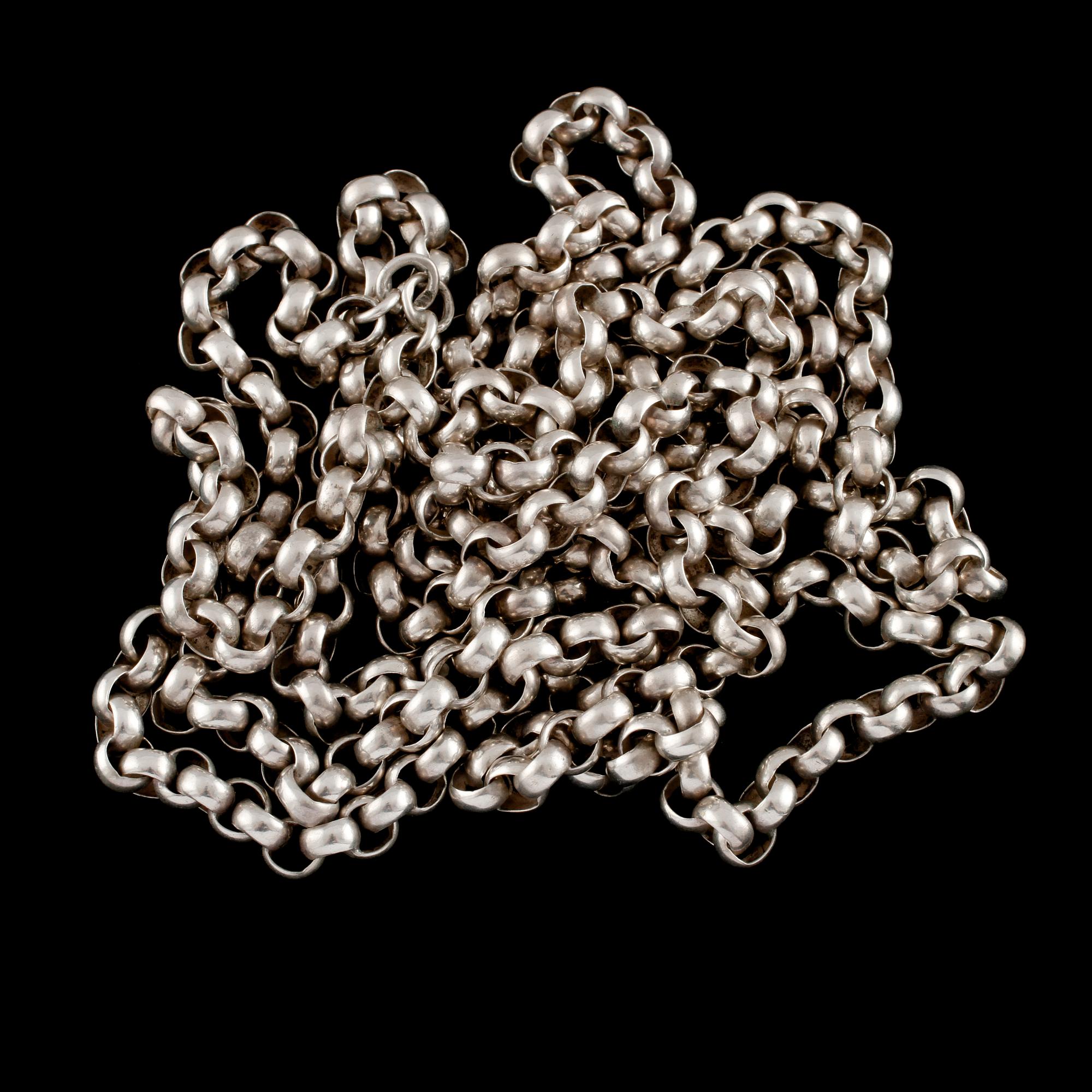 HALSLÄNK, silver, kattfotstämplad. Vikt 67,0 g.