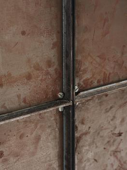 Jonas Bohlin, skåp, "Slottsbacken", ed. 193/200, Källemo, Värnamo, efter 1987.