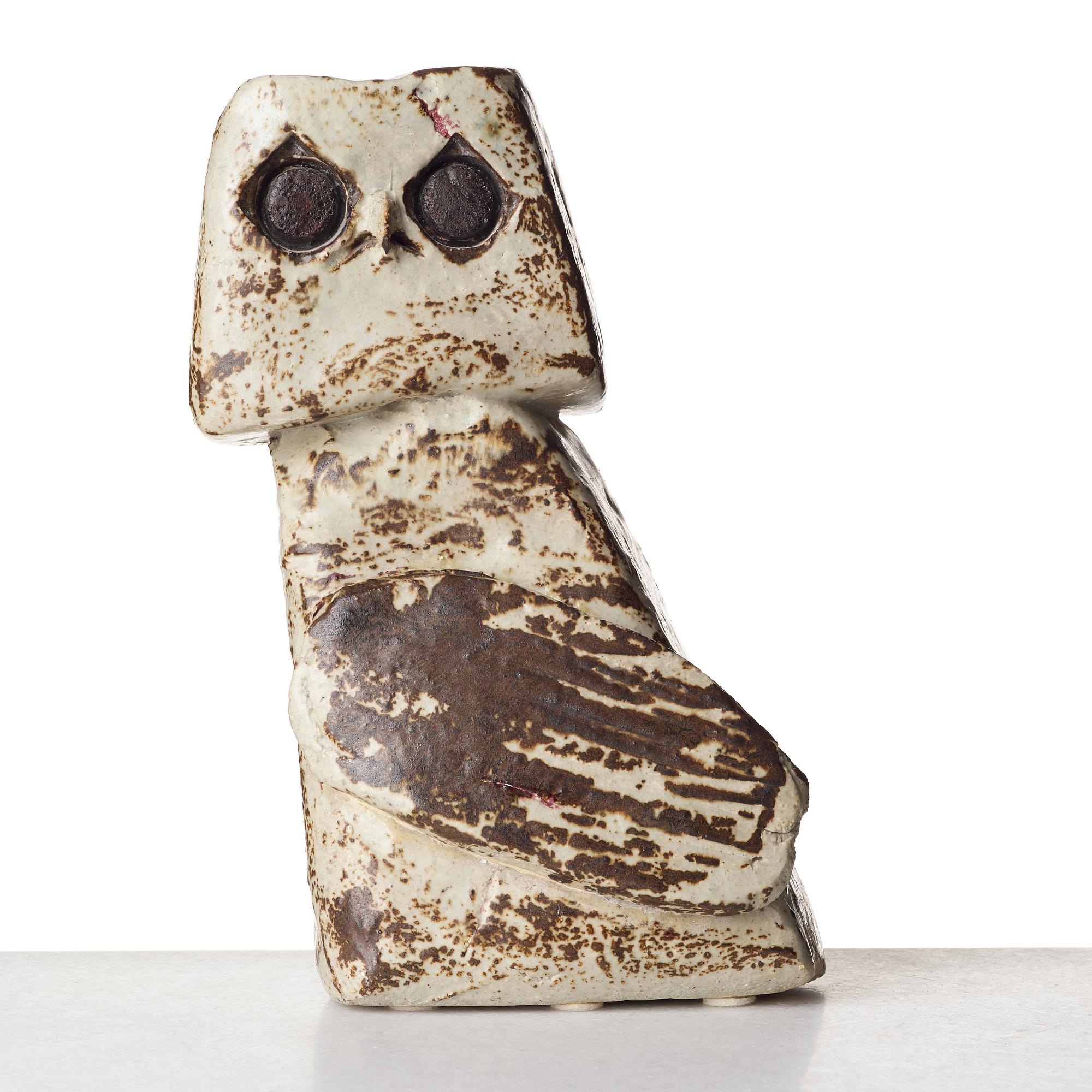 Michael Schilkin, a stoneware sculpture of an owl, Arabia, Finland ca 1960.