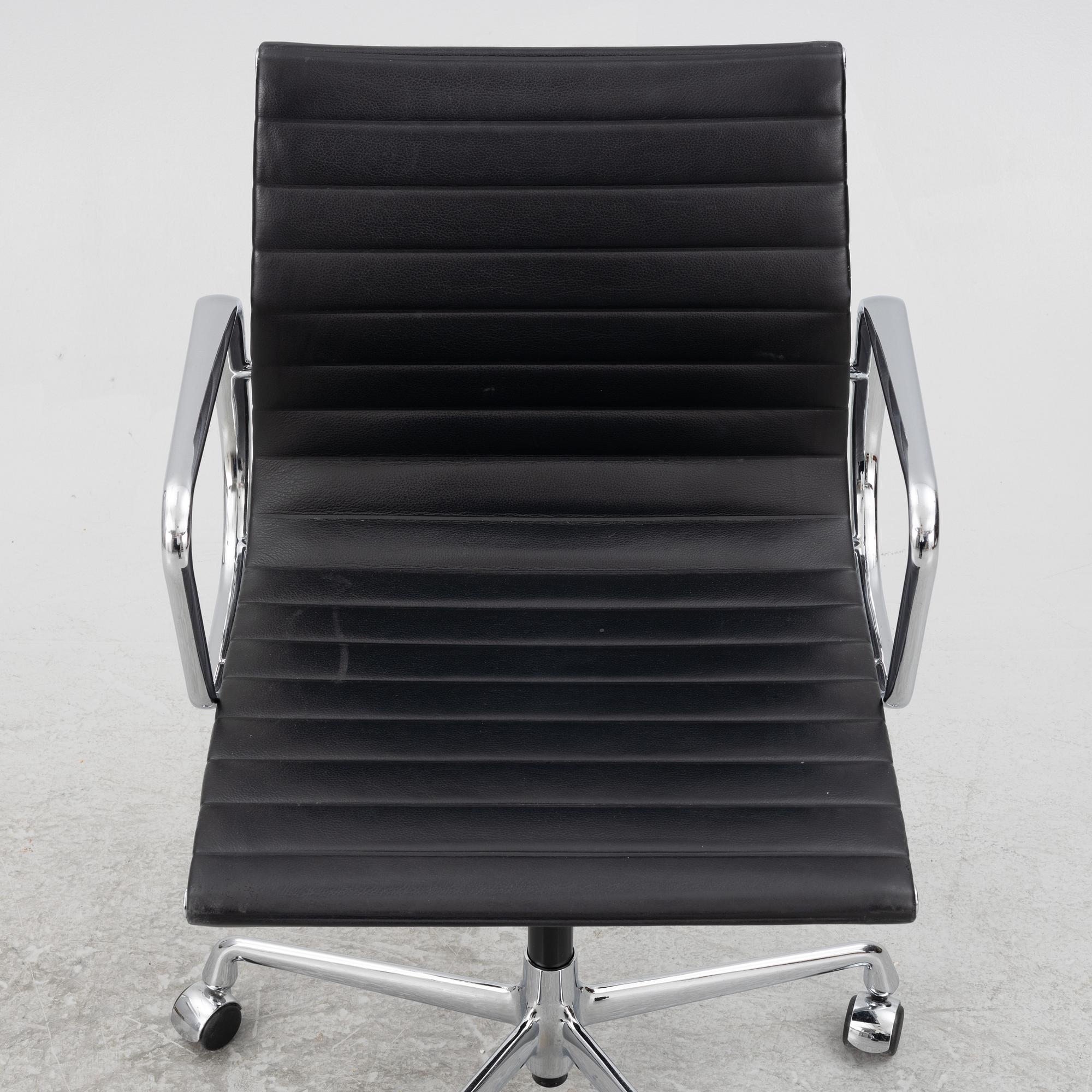 Charles & Ray Eames, an office swiwel chair, "EA117", Vitra.