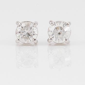 ÖRHÄNGEN, 1 par, 18K vitguld och diamanter tot ca 0.86 ct.