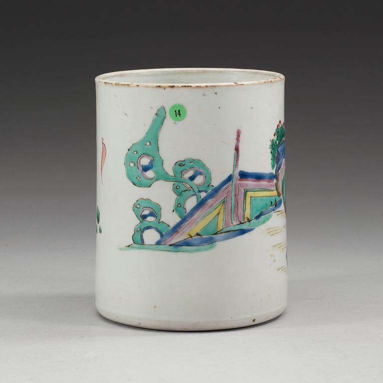 A famille rose brush pot, Qing dynasty, 18th Century.