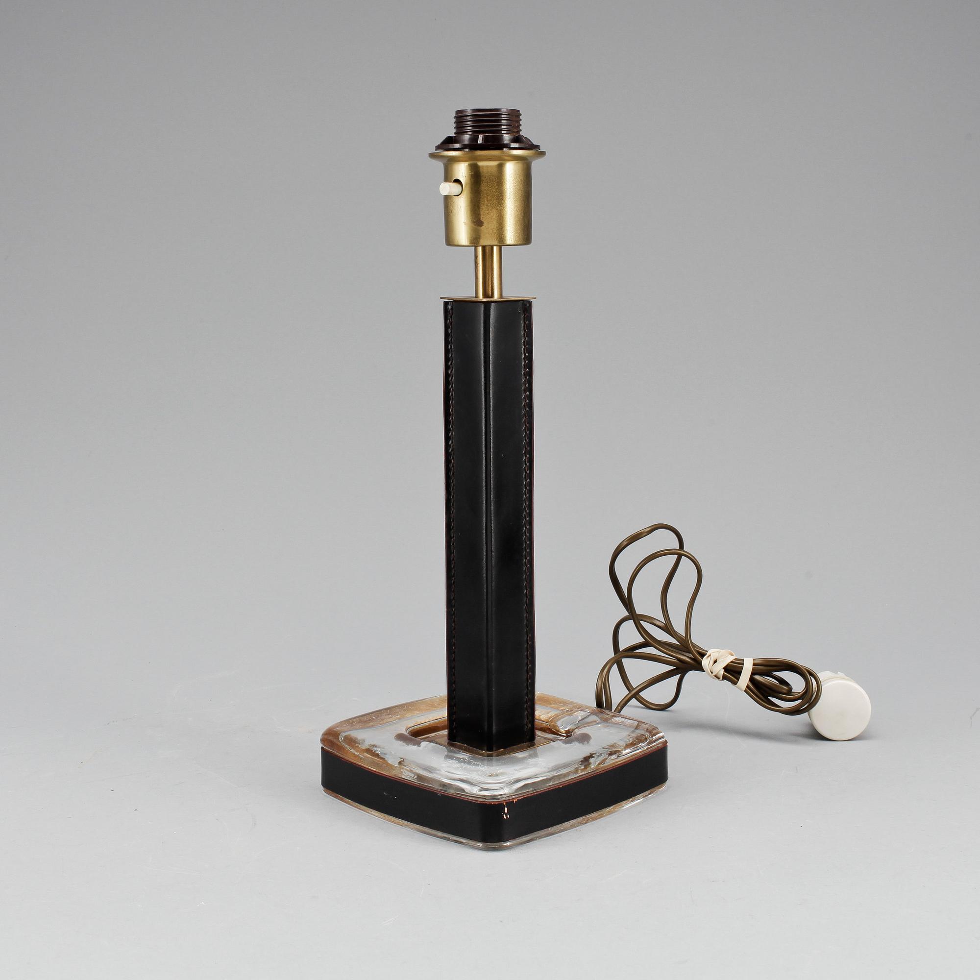 BORDSLAMPA, okänd tillverkare, omkring 1900-talets mitt.