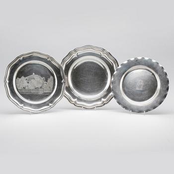 FAT, 3 st, silver, svenska stämplar, 1900-talets första hälft. Vikt ca 1266 gram.