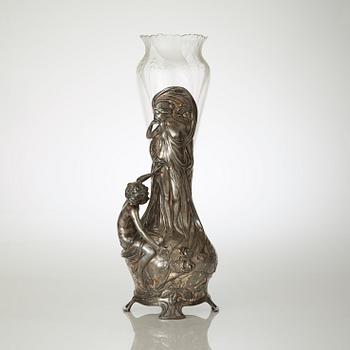 An Art Nouveau Würtembergische Metallwarenfabrik vase, Germany, ca 1900.