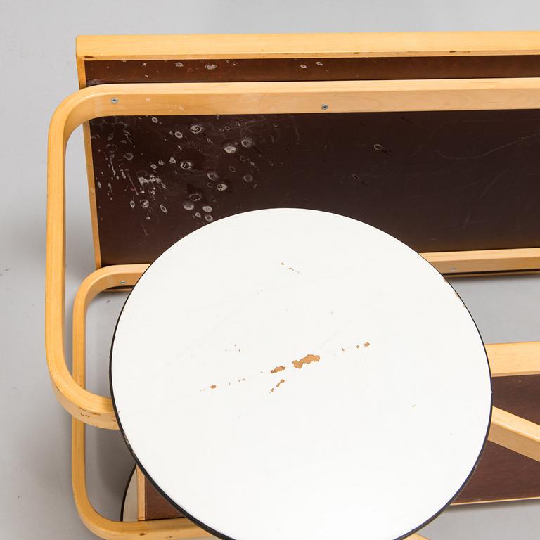 Alvar Aalto, serving trolley, model 901, Artek, Finland, the latter half of the 20th century.