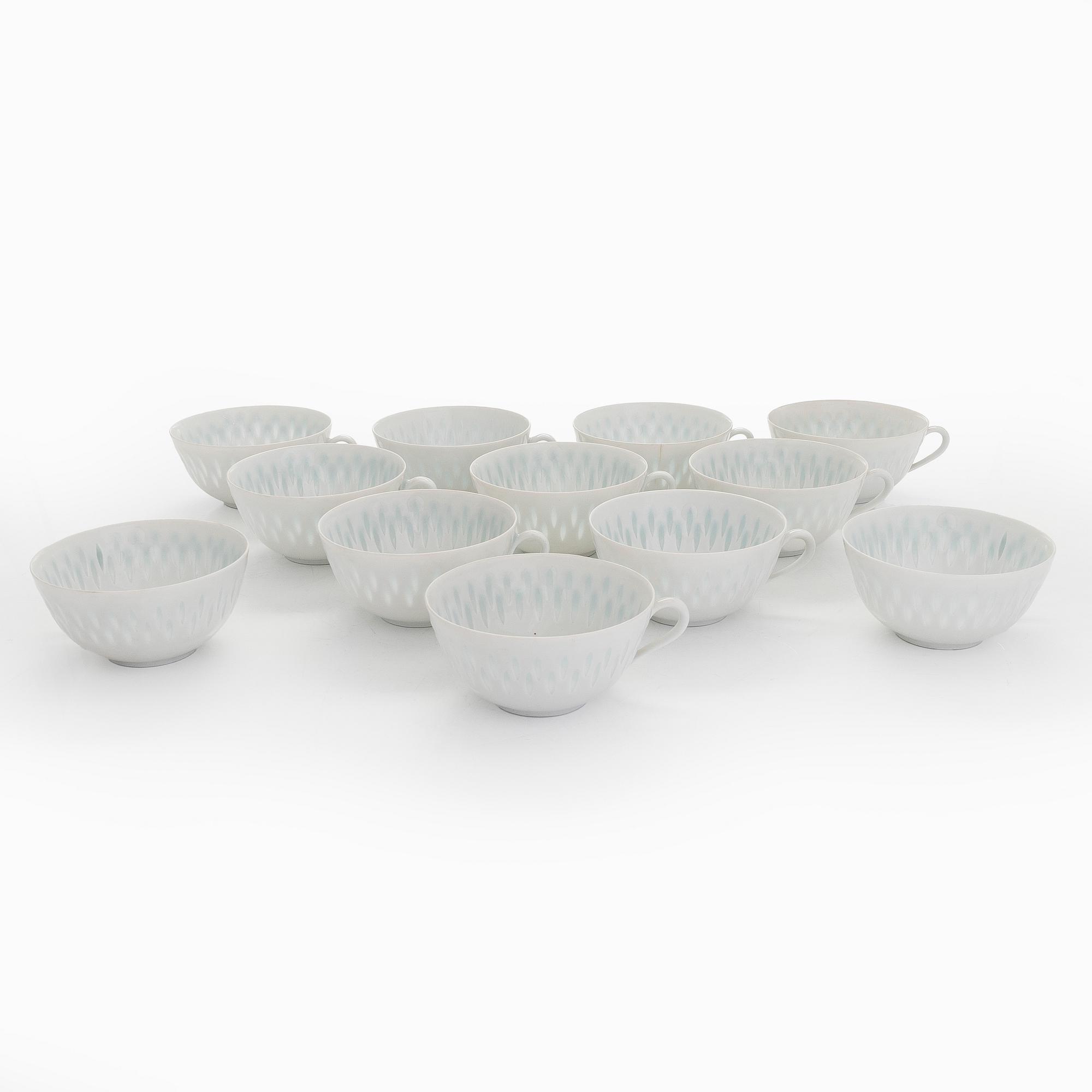 Friedl Holzer-Kjellberg, A set of 24-piece tea service, signed - F.H.Kj-. Arabia, Finland.