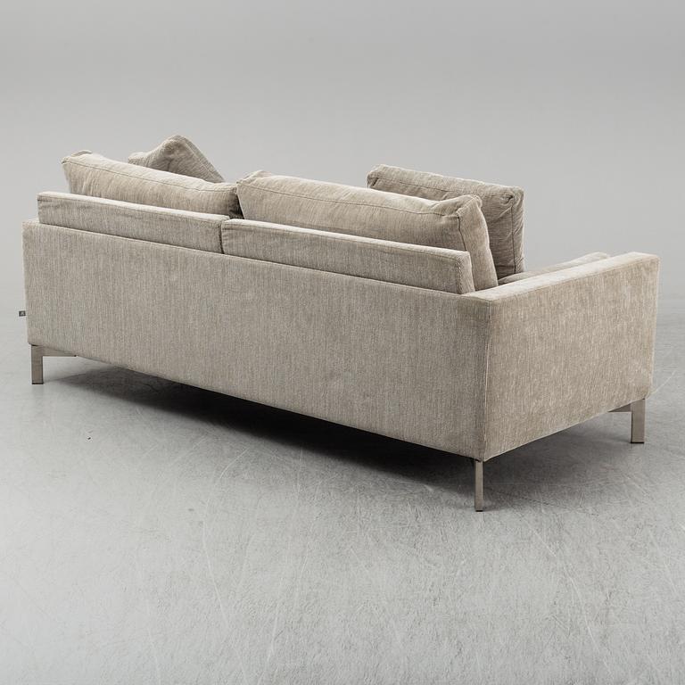 JENS JUUL EILERSEN, 'Lift' sofa.