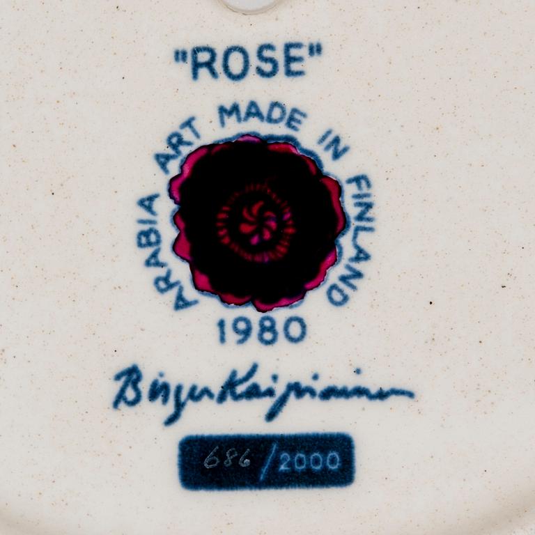 FAT, "Rose" porslin, Birger Kaipiainen, Arabia 686/2000, daterad 1980.