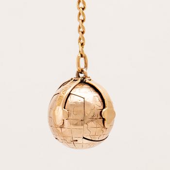 A freemason pendant by C.G. Hallberg Stockholm.