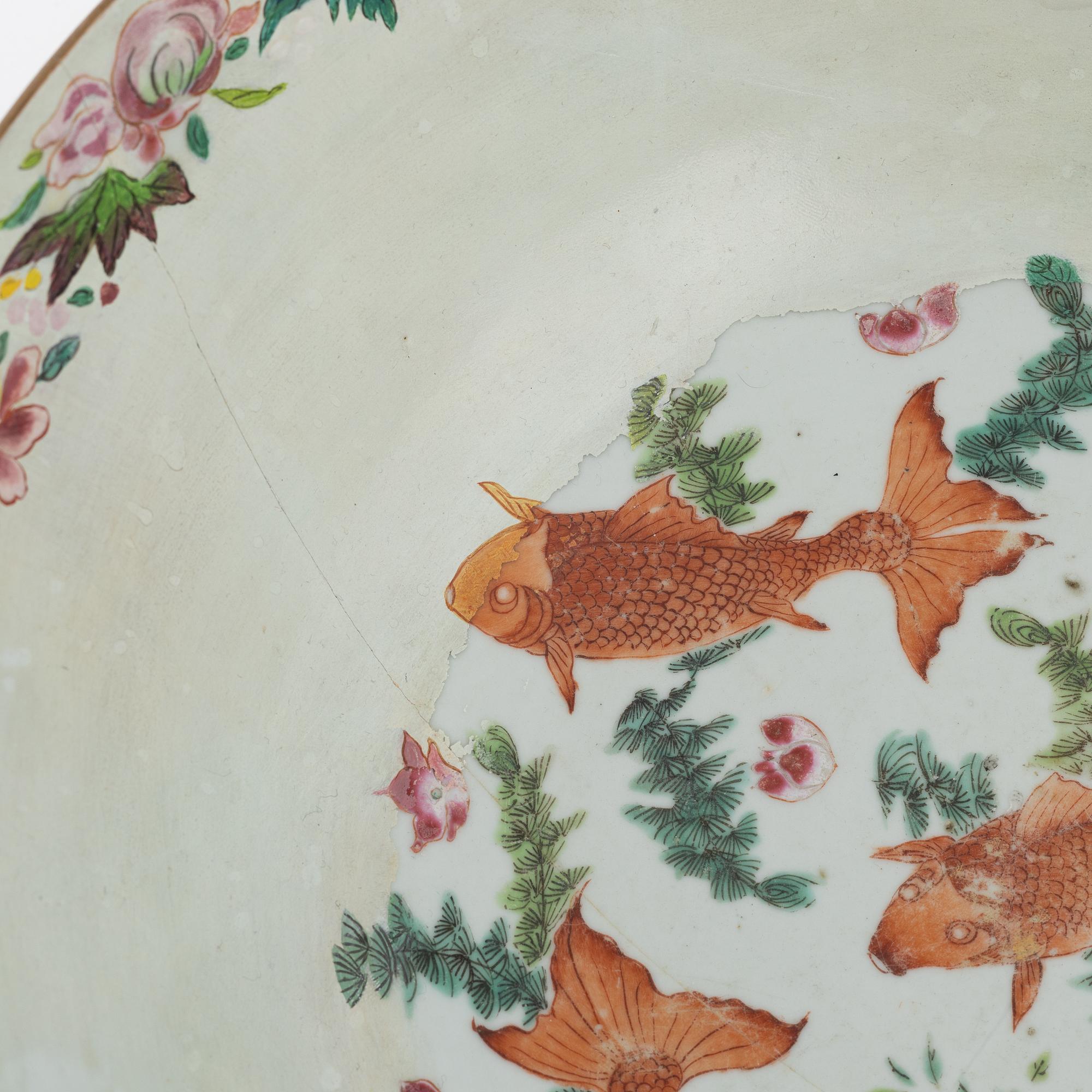 A Chinese famille rose punch bowl, Qing dynasty, Qianlong (1736-95).