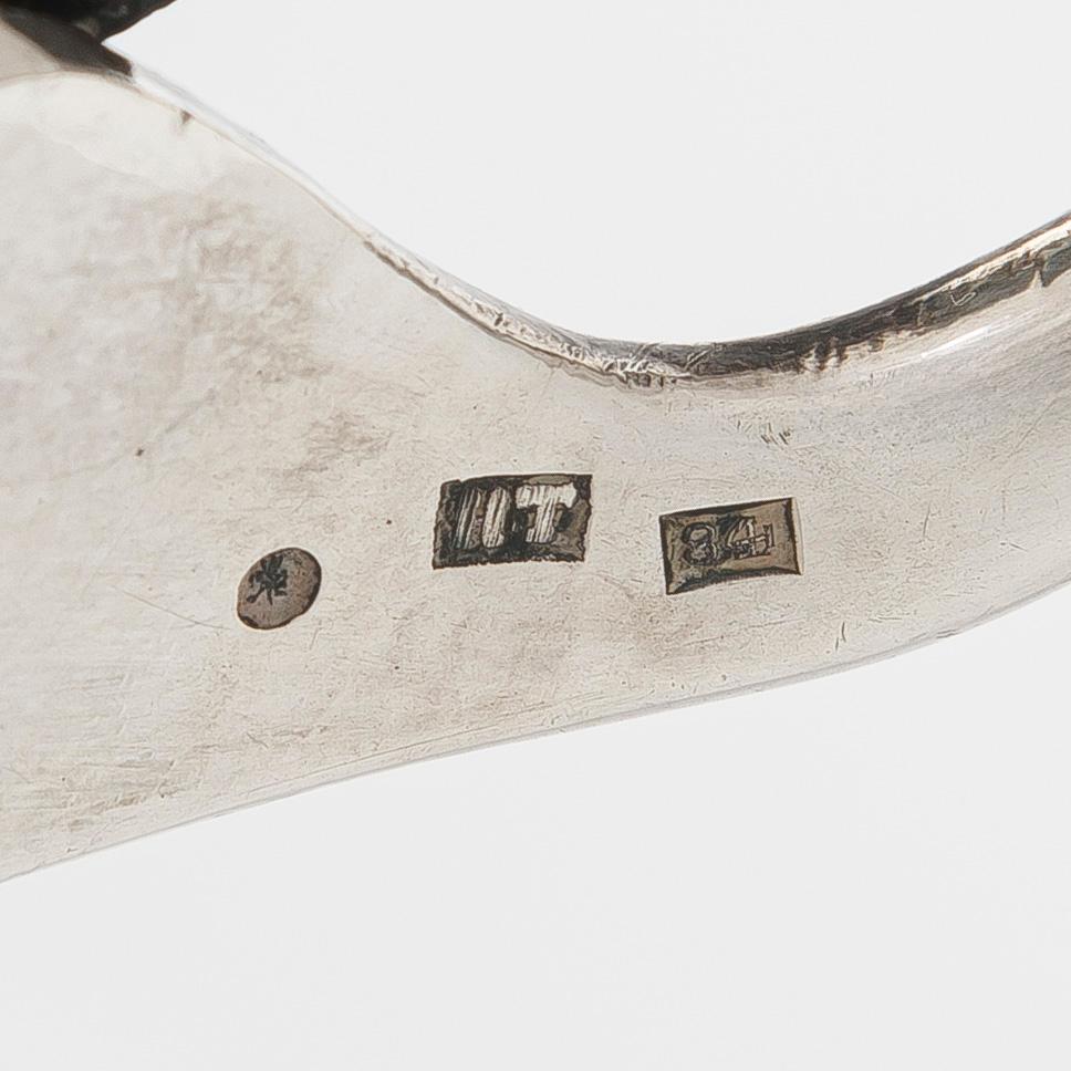 A silver tray, maker's mark of Henrik Tallberg, St. Petersburg 1832.
