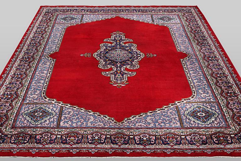 Matta Kirman, ca 394 x 310 cm.