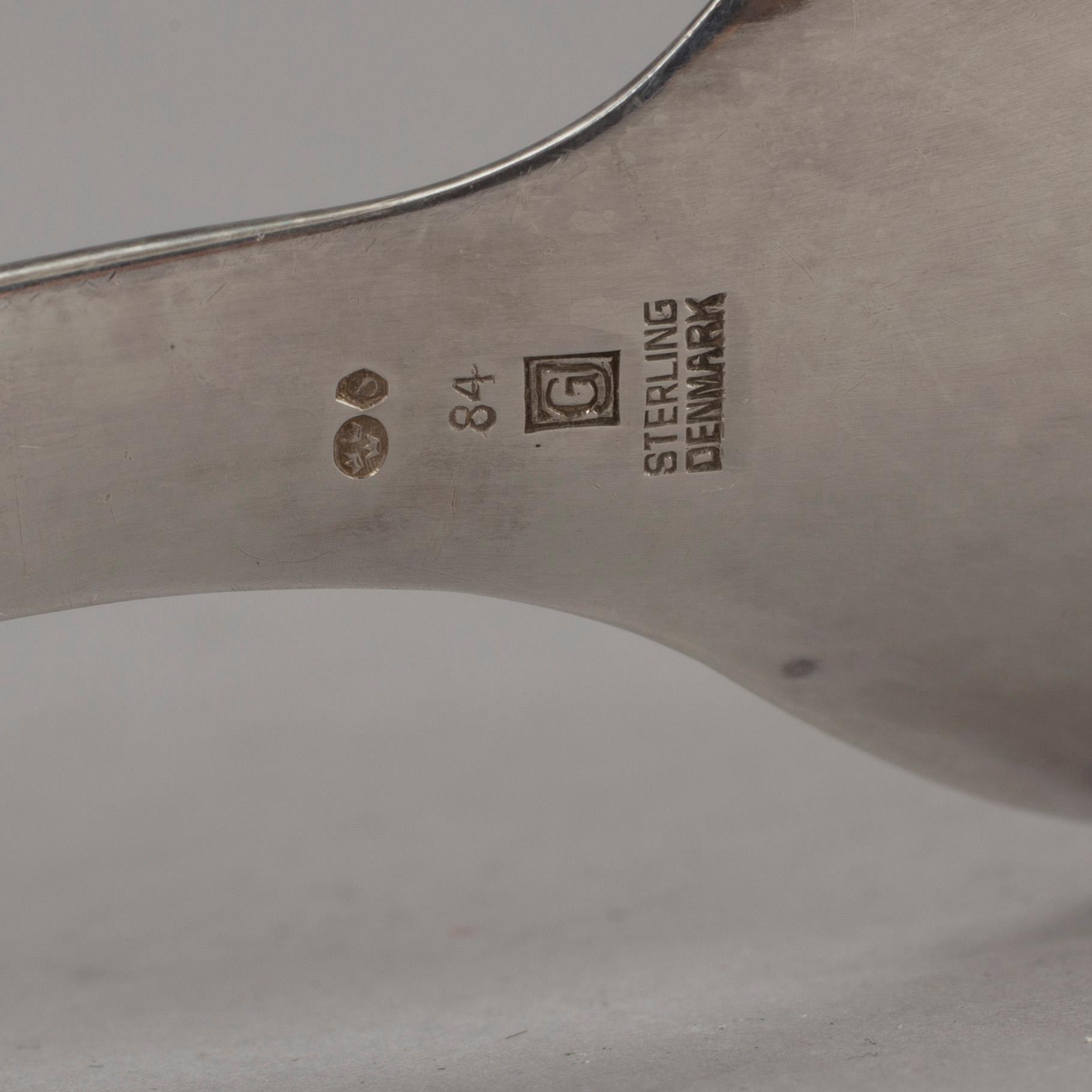 GEORG JENSEN, Danmark, silver. Serveringssked, ca 1933-1944. Vikt ca 103 gram.