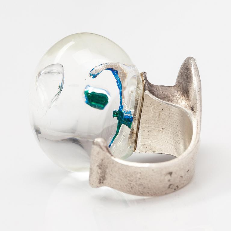 Björn Weckström, "Man i cosmos", a sterling silver and acrylic ring. Lapponia 2001.