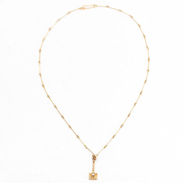 Björn Weckström, Halsband "Thai", 18K guld, 8/8-slipad diamant ca. 0.02 ct. Lapponia 1978.