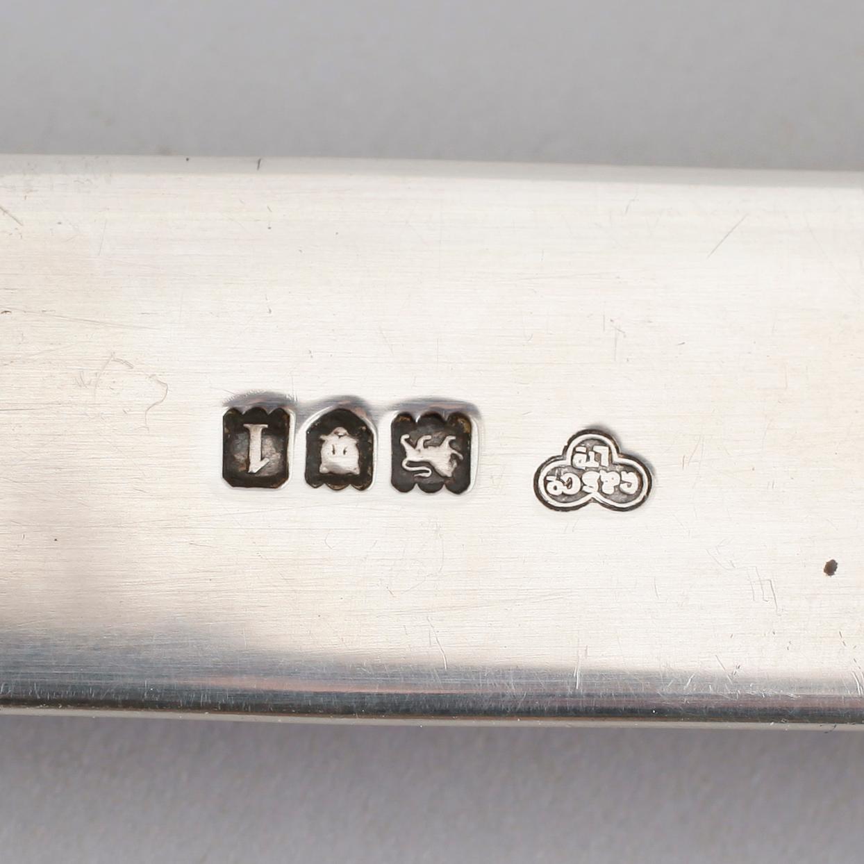 BREVKNIV, silver, London 1906. Total vikt ca 174 gram.