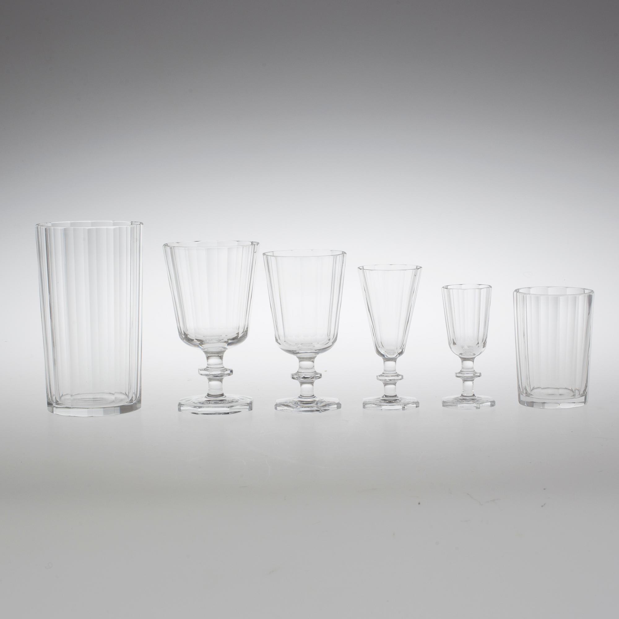 GLASSERVIS, 94 delar. "Karlberg", Elis Bergh, Kosta.
