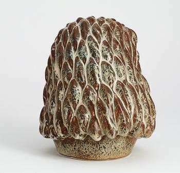 A Gunnar Nylund stoneware figure of a lion's head, Rörstrand.