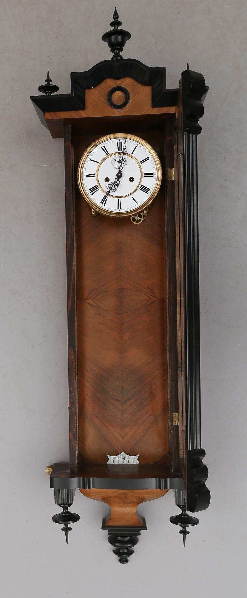 VÄGGUR, nyrenässans, Gustav Becker, 1900-talets första hälft.