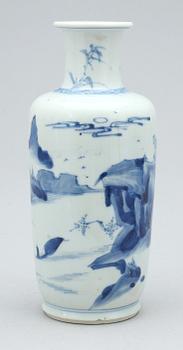 Vas, porslin, Kangxi stil, 1800/1900-tal.