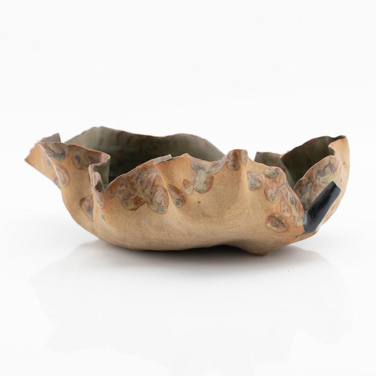 Tyra Lundgren, a partially glazed stoneware dish, Gustavsberg, mid 20th century.
