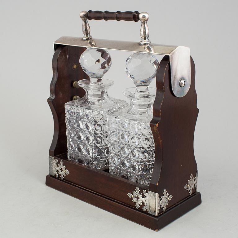 A BOTTLE HOLDER FOR TWO BOTTLES. 20th CENTURY.