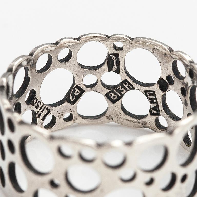 Liisa Vitali, A silver ring "Pitsi". Aatos Johannes Hauli, Helsinki 1968.