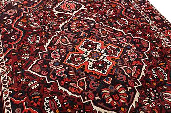 A carpet, Bakhtiari, c. 297 x 197 cm.