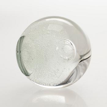 Timo Sarpaneva, veistos "Claritas Utupallo", signeerattu Timo Sarpaneva 88 / 1988.