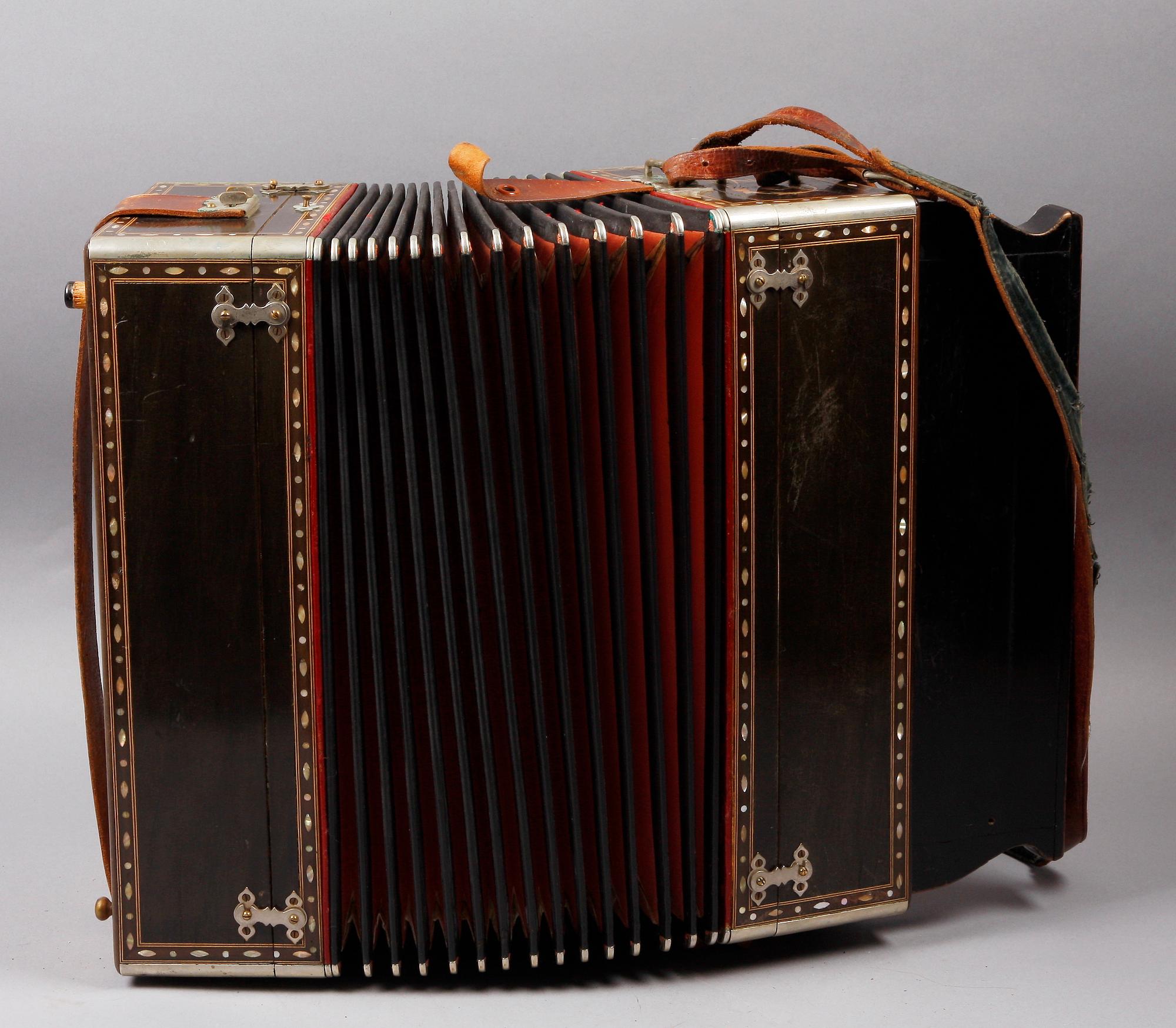 DRAGSPEL, Dallape&Figlio, Italien. 1900-talets första hälft.