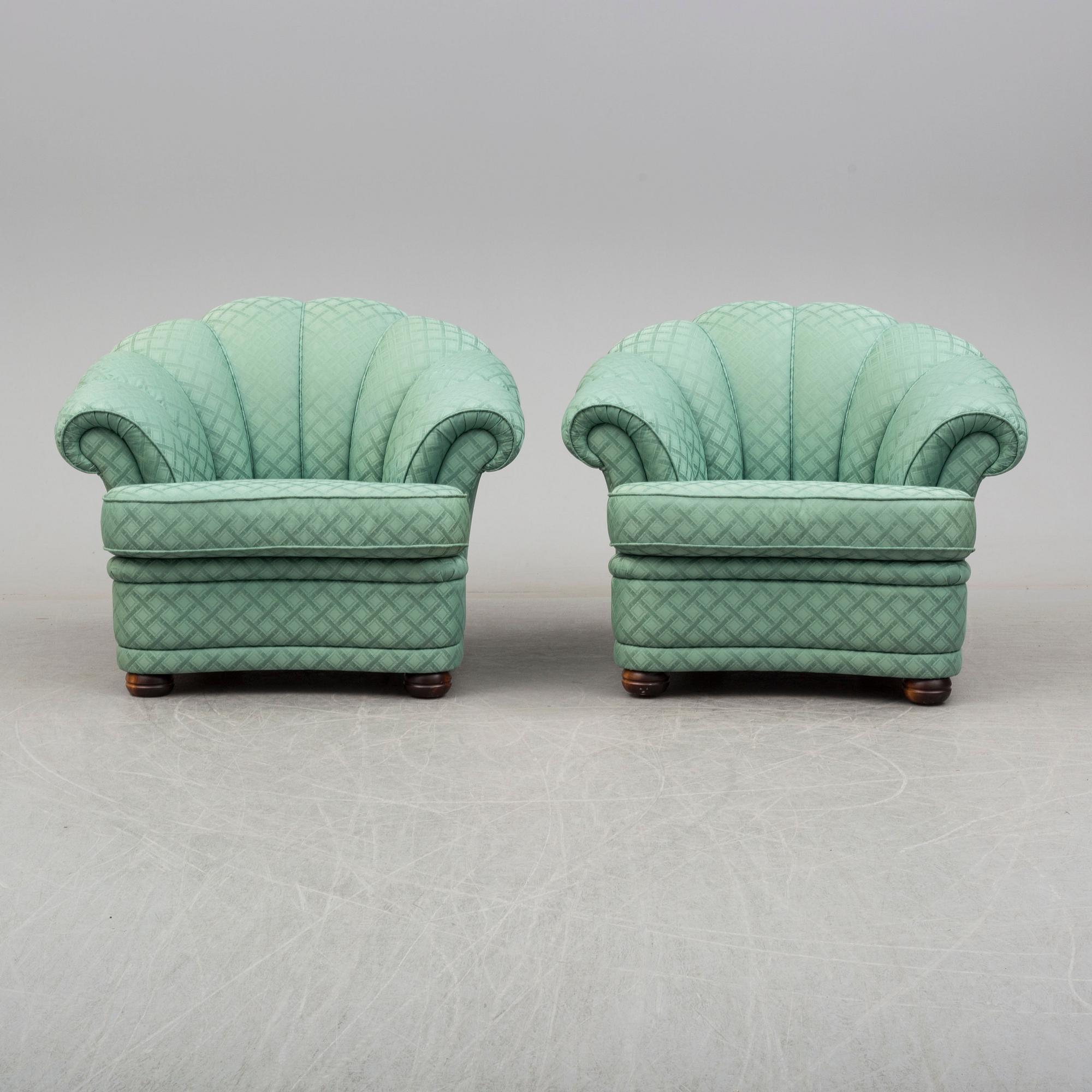 FÅTÖLJER, ett par, 1900-talets slut.