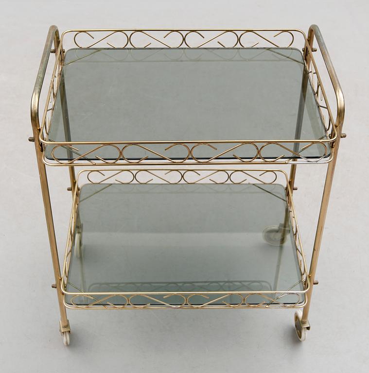 SERVERINGSVAGN, 1900-talets mitt.