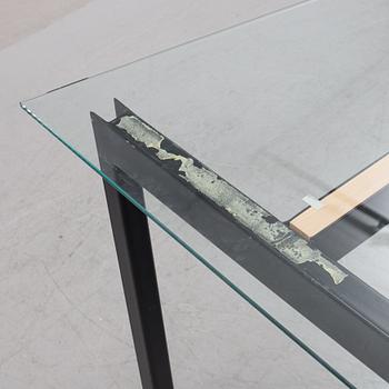 Jonas Bohlin, bord, "Concrete", Källemo, 1900-talets slut.