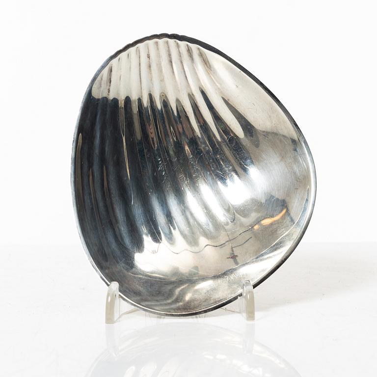 Tapio Wirkkala, a silver bowl, Hopeatehdas Oy Helsinki 1960.