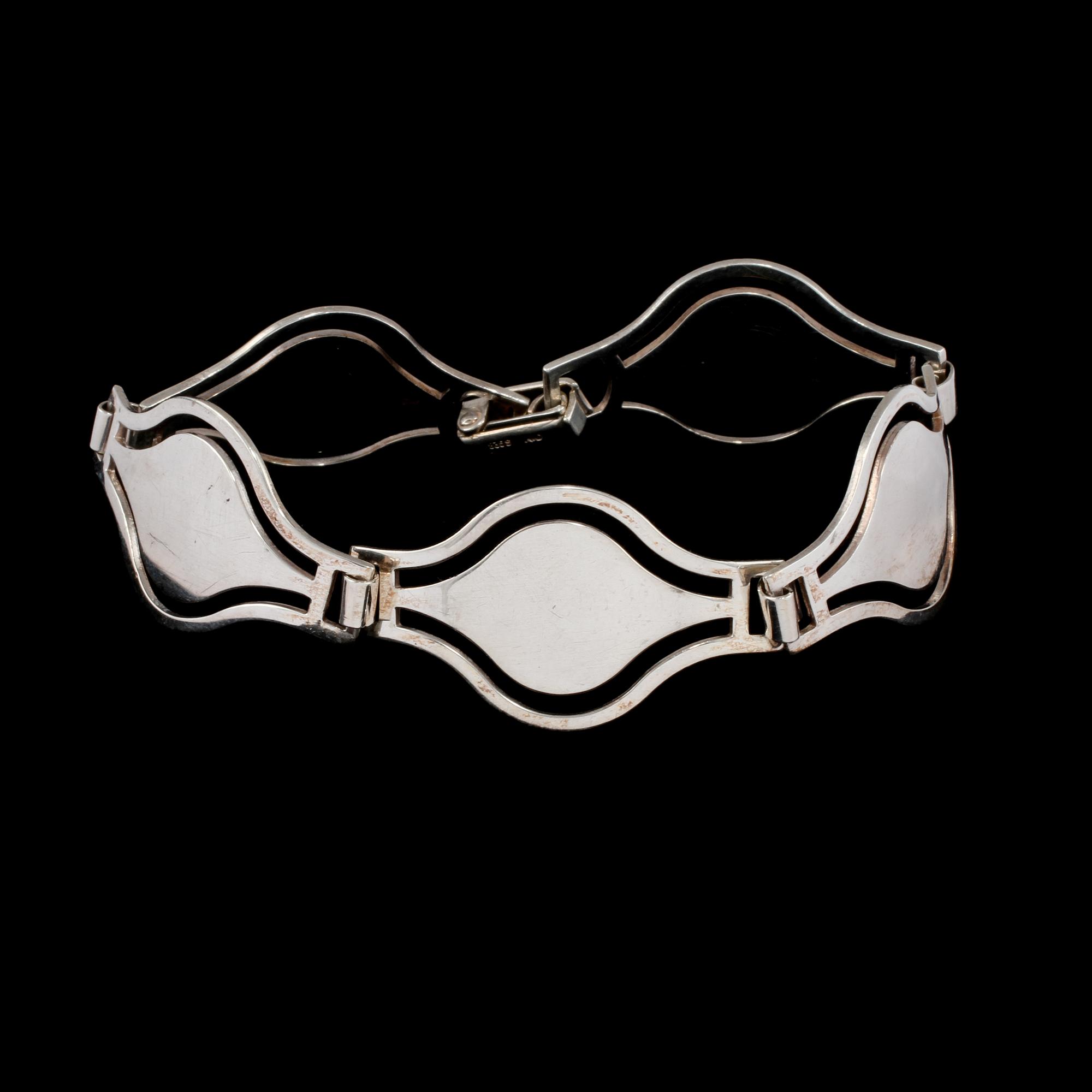 ARMBAND, silver, utländska stämplar. Vikt 19 g.