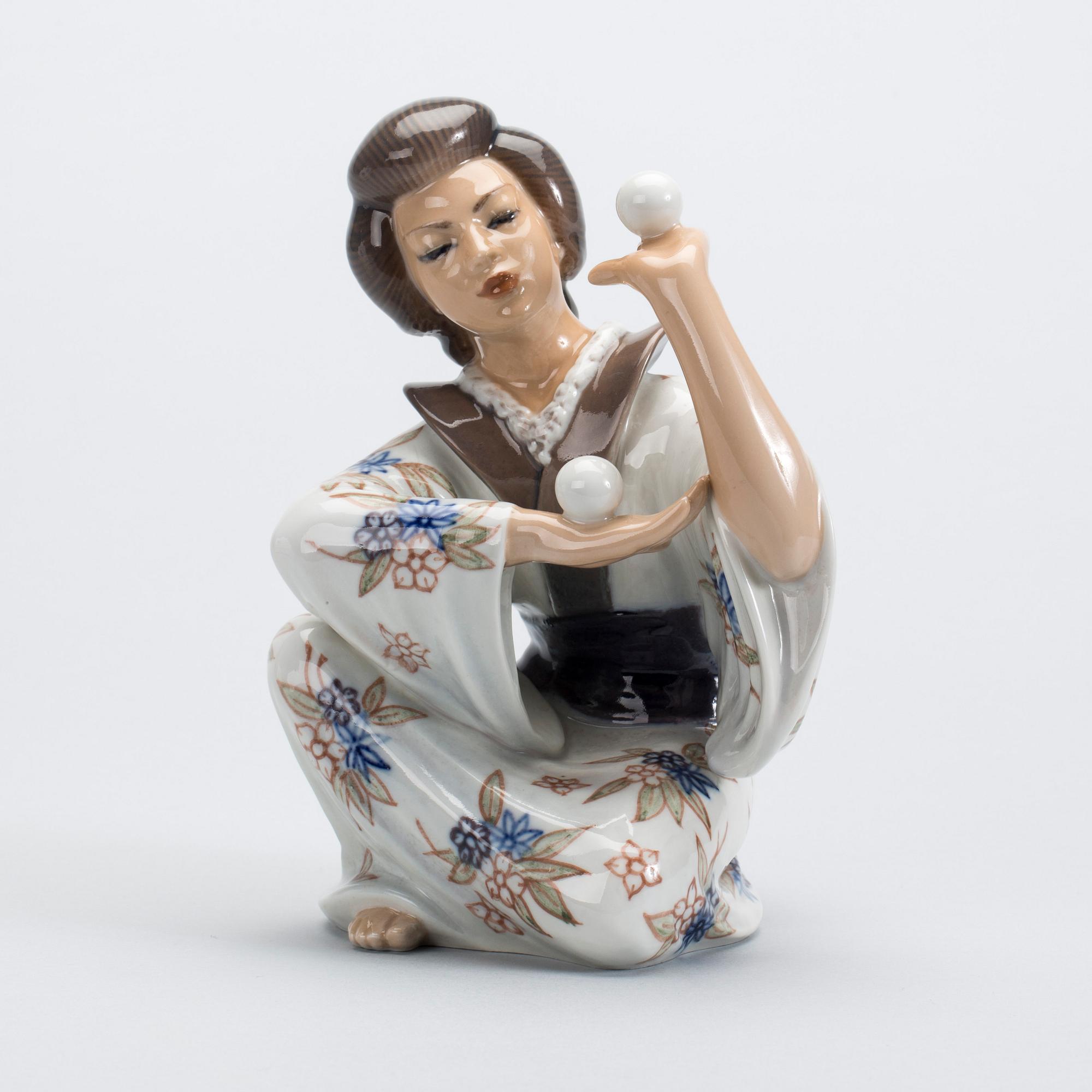 FIGURIN, porslin, Dahl Jensen, Danmark. 1900-tal.