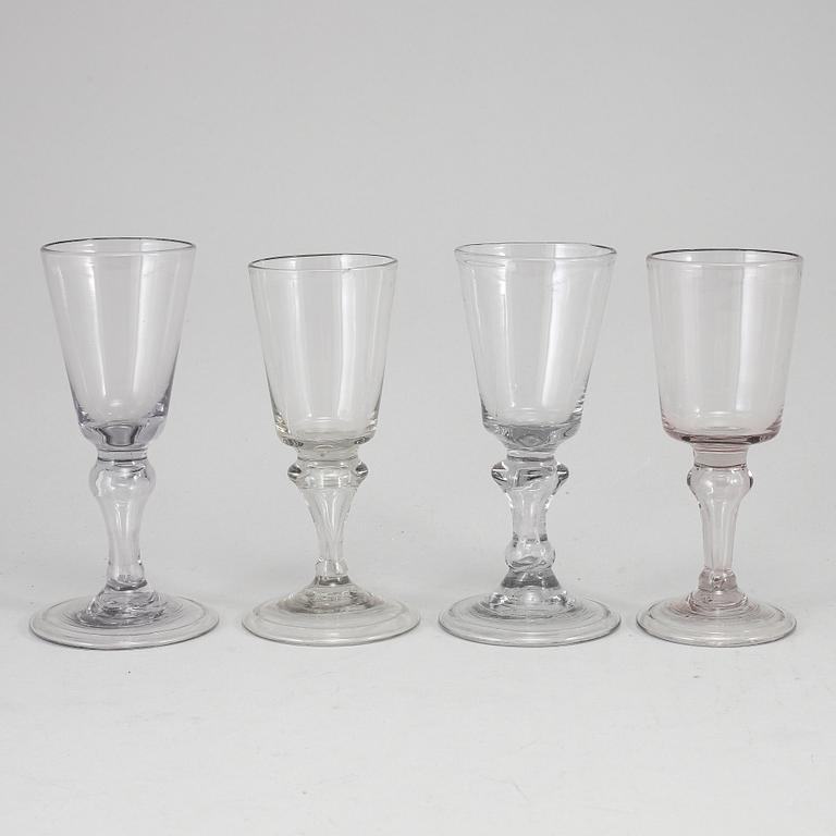 GLAS, fyra stycken. Tyskland, 1700-tal.