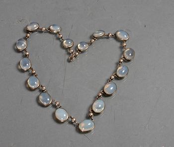 COLLIER, silver o månstenar.