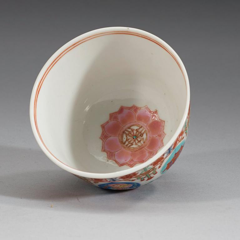 A  famille rose "Imperial wedding" cup, Qing dynasty, Daoguang (1821-50). Sealmark in red.