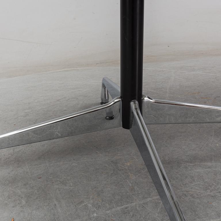 Charles and Ray Eames, bord, "Segmented round dining table", Vitra.